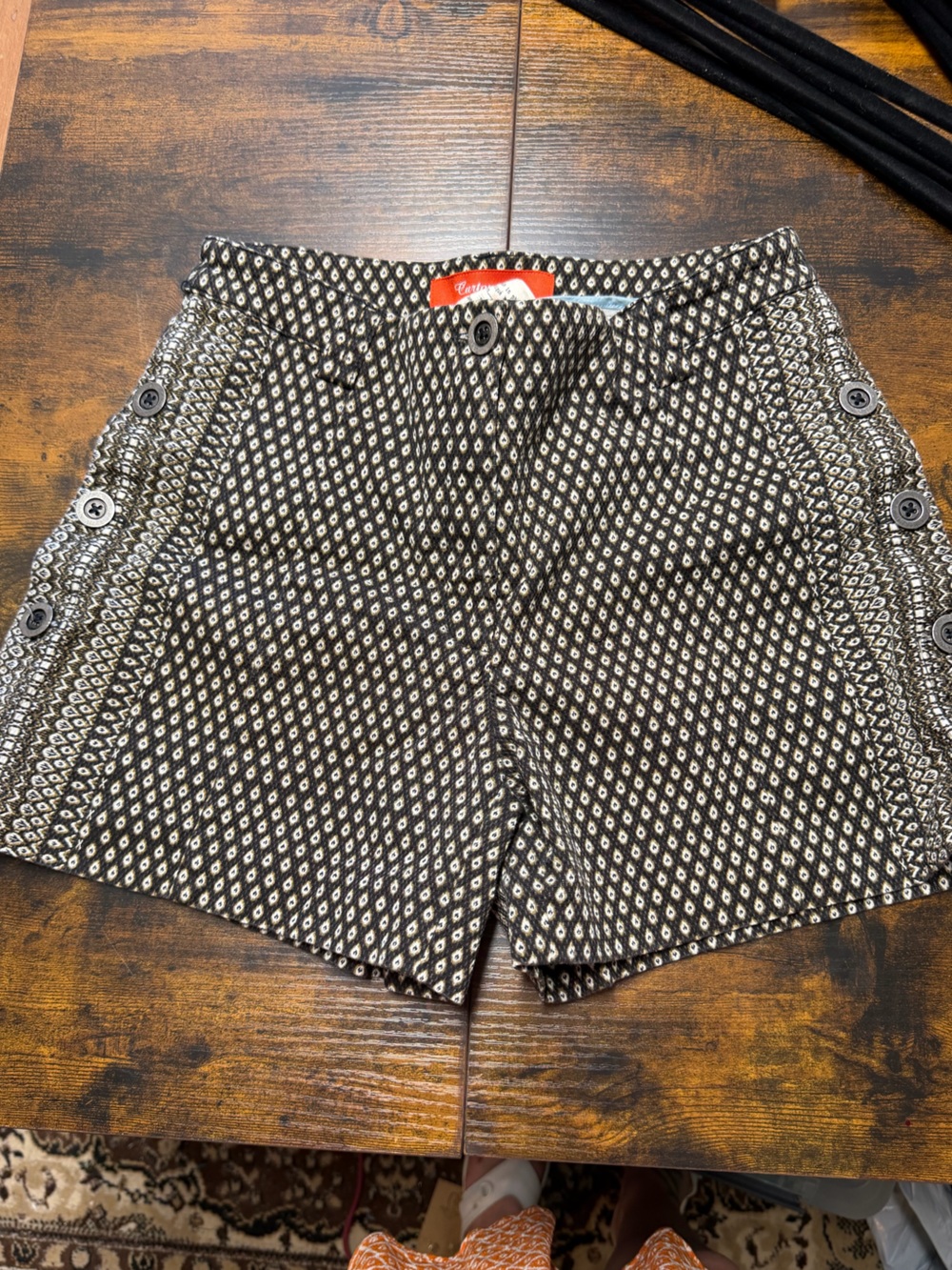 Cartonnier Women’s Patterned Black & Cream Shorts